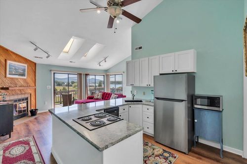 unit-1218-150 Sailors Cove Dr, Moneta, VA, 24121-3394 | Card Image
