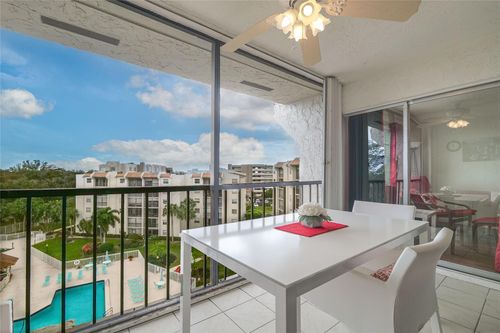 703-d-3930 Inverrary Blvd, Lauderhill, FL, 33319-4336 | Card Image