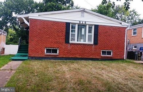 916 Hilltop Ter Se, WASHINGTON, DC, 20019-5007 | Card Image