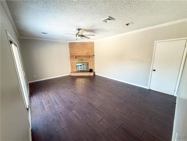 1 Circle Dr, House other with 4 bedrooms, 3 bathrooms and null parking in Hazleton PA | Image 25
