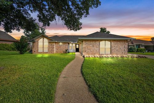 610 Aspen Incline Dr, Hewitt, TX, 76643-3643 | Card Image