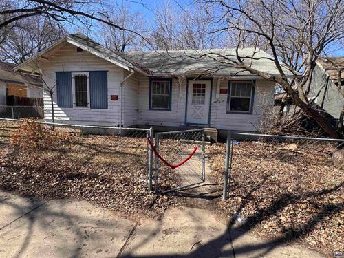 711 Se Lawrence St, Topeka, KS, 66607-1956 | Card Image