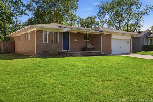 8936 33rd Pl, Tulsa, OK, 74145-1620 | Card Image