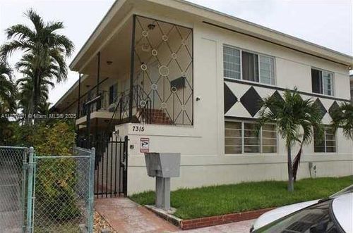 apt-17-7315 Byron Ave, Miami Beach, FL, 33141-2644 | Card Image