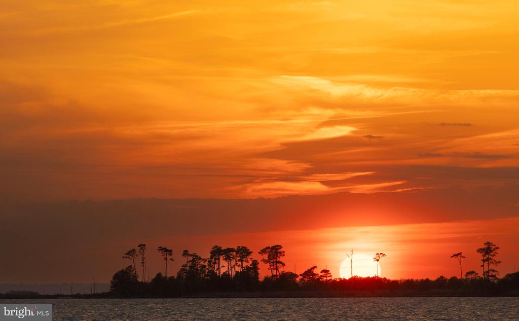Hoopers Island Rd, Fishing Creek, MD 21634