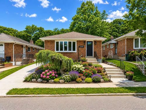 22659 76th Rd, Oakland Gardens, NY, 11364-3139 | Card Image
