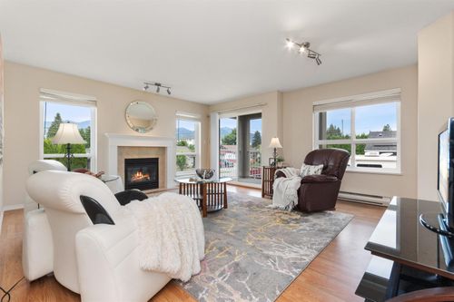 205-45773 Victoria Ave, Chilliwack, BC, V2P2T4 | Card Image