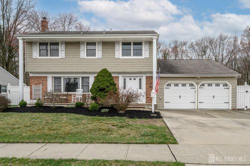 22 Brook Dr, Milltown, NJ, 08850-1932 | Card Image