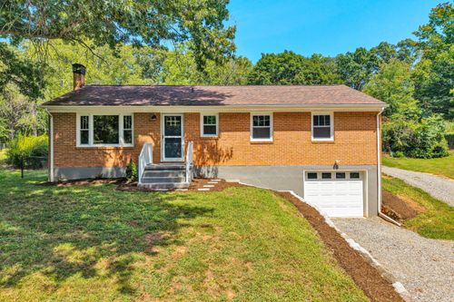 371 Little Mountain Dr, Rocky Mount, VA, 24151-4120 | Card Image