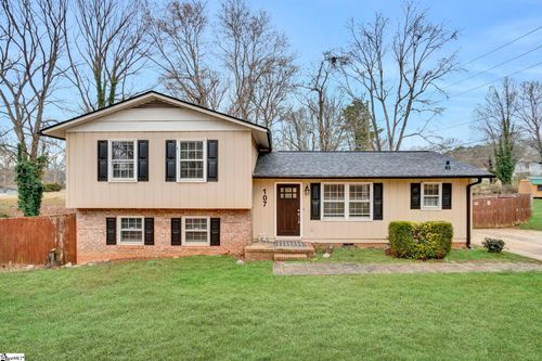 107 Bentbrush Dr, Simpsonville, SC, 29680-2713 | Card Image