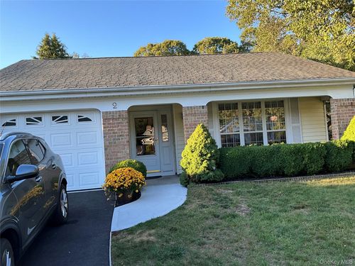 2 Kingston Dr, Ridge, NY, 11961-2052 | Card Image