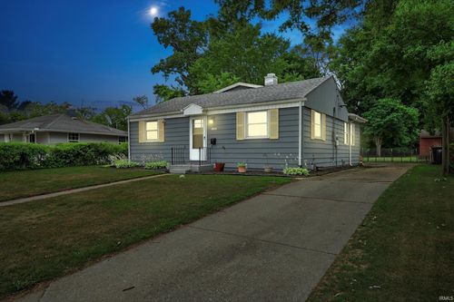 1222 Edgewood Dr, South Bend, IN, 46616-2110 | Card Image