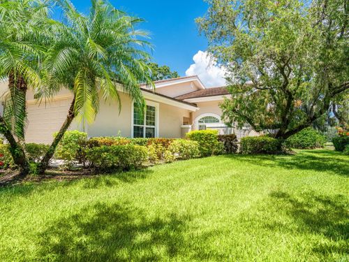 rd-3048 Highlands Bridge Rd, Sarasota, FL, 34235-6839 | Card Image