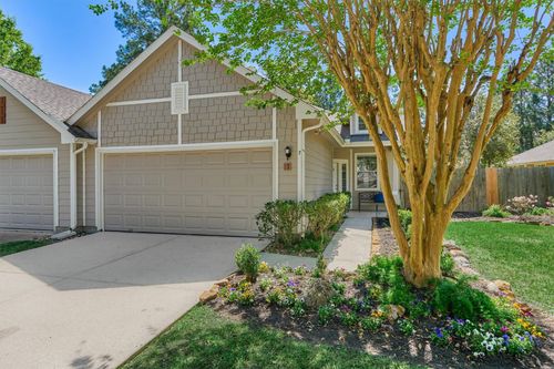 7 Greenwich Pl, Conroe, TX, 77384-5107 | Card Image