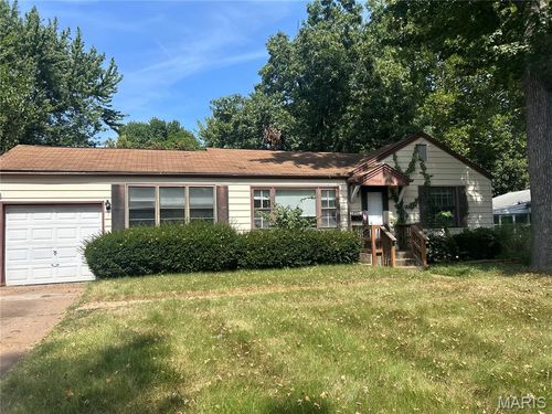 1207 Bakewell Dr, Saint Louis, MO, 63137-2129 | Card Image