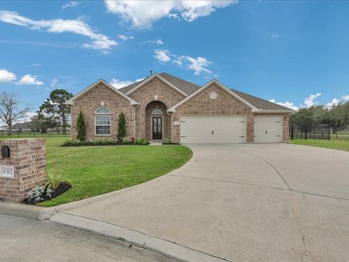 6302 Fisher Reef Dr, Beach City, TX, 77523-8701 | Card Image
