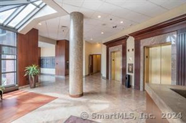APT-503 - 235 E River Dr, Condo with 3 bedrooms, 2 bathrooms and 2 parking in East Hartford CT | Image 29