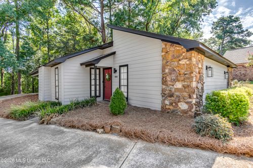 212 Dublin Ct, Brandon, MS, 39047-8051 | Card Image