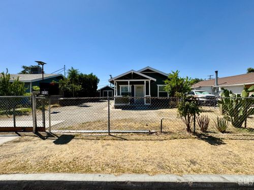 113 Moneta Ave, Bakersfield, CA, 93308-4325 | Card Image