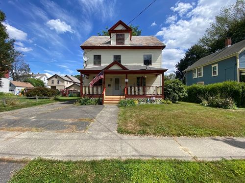 11 Beech St, Greenfield, MA, 01301-2307 | Card Image
