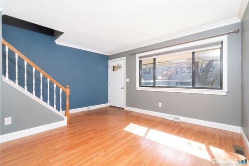 91-91 Orangewood W, Derby, CT, 06418-2609 | Card Image