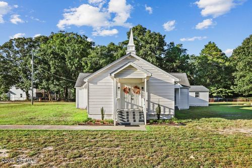 3664 Fields Station Rd, La Grange, NC, 28551-7904 | Card Image