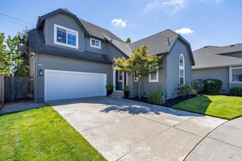 2038 Red Oak Circle, Santa Rosa, CA, 95403 | Card Image