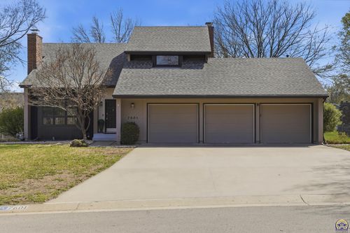 7601 Sw Oxfordshire Rd, Topeka, KS, 66614-4656 | Card Image