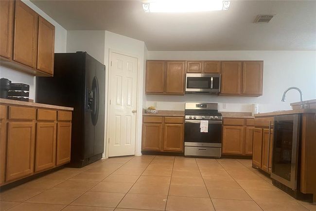 19042 Yaupon Ranch Dr, House other with 5 bedrooms, 3 bathrooms and 2 parking in Cypress TX | Image 4