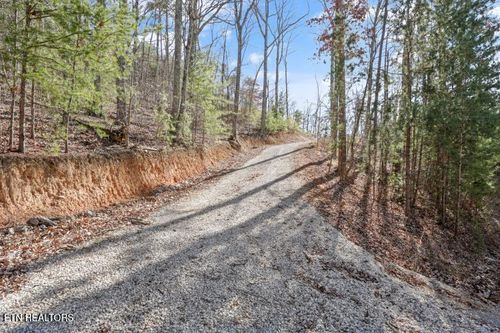 117 Indian Rdg, Tellico Plains, TN, 37385 | Card Image
