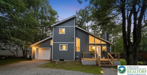 1225 Country Place Dr, Coolbaugh Twp, PA, 18466-7958 | Card Image