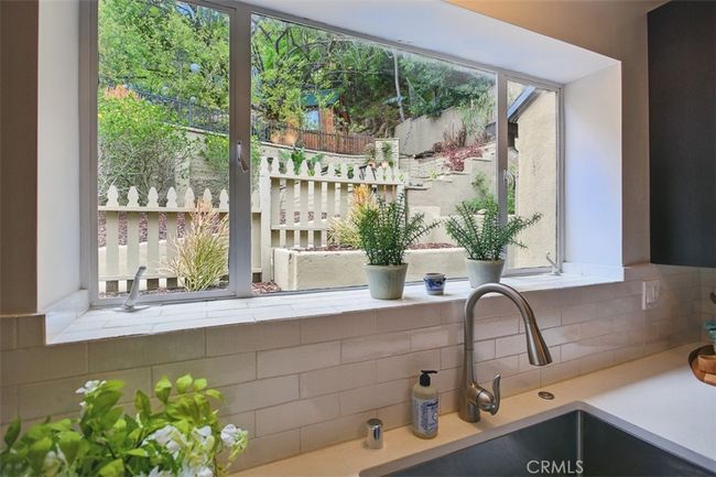 2256 Bronson Hill Dr, House other with 2 bedrooms, 2 bathrooms and 2 parking in Los Angeles CA | Image 20
