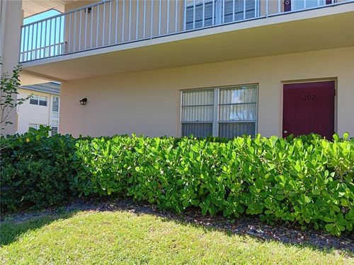 apt-102-18 Vista Gardens Trl, Vero Beach, FL, 32962-1718 | Card Image