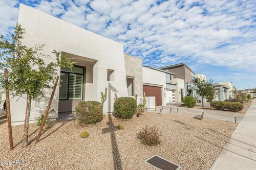 712 E Buist Ave, Phoenix, AZ, 85042-5185 | Card Image