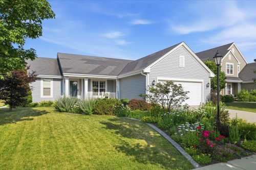 366 Indigo Dr, Port Washington, WI, 53074-2637 | Card Image