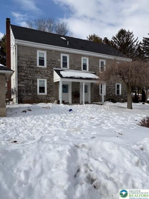 321 Keystone Dr, Nazareth, PA, 18064-9794 | Card Image