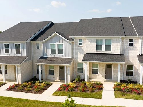 404-204 Douglas Bend Rd, Gallatin, TN, 37066-8907 | Card Image