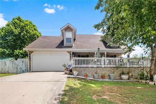 20628 Hillcrest Dr, Springdale, AR, 72764-8908 | Card Image