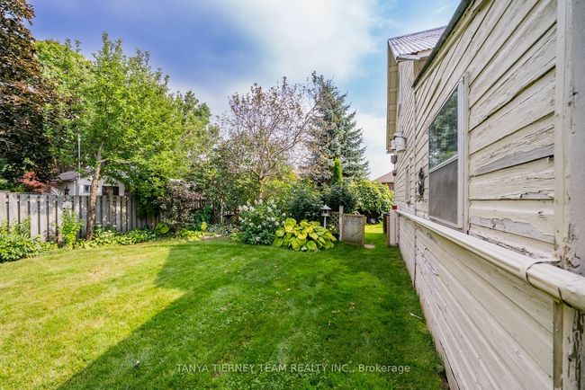 378 Major St, House other with 3 bedrooms, 2 bathrooms and 4 parking in Port Perry ON | Image 42