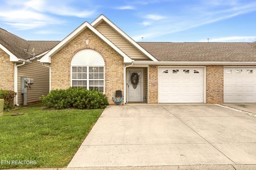 735 Greensboro Way, Knoxville, TN, 37912 | Card Image