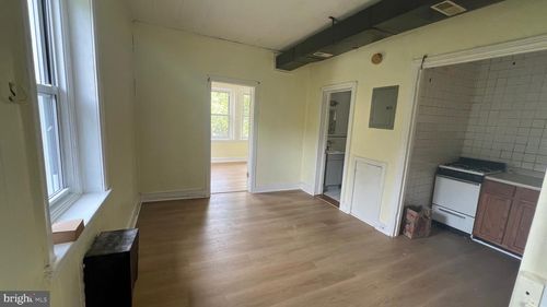 3f-4248 Spruce St, PHILADELPHIA, PA, 19104-4040 | Card Image