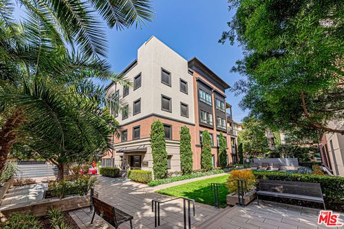 2-12883 Runway Rd, Playa Vista, CA, 90094-2190 | Card Image