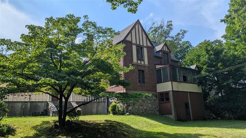 78 Roe Ave, Highland Fls, NY, 10928-1003 | Card Image
