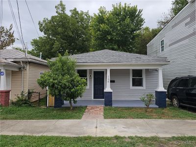 View of front of house with covered​​‌​​​​‌​​‌‌​‌‌​​​‌‌​​‌‌​‌​​​​​‌ porch | Image 2