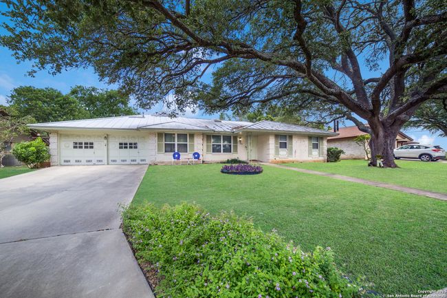 713 Fawndale Ln, House other with 3 bedrooms, 3 bathrooms and null parking in Windcrest TX | Image 4