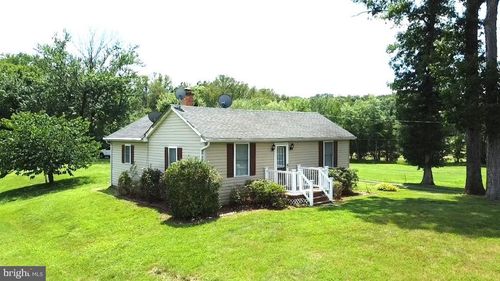 2575 Courtney School Rd, MIDLAND, VA, 22728-2401 | Card Image