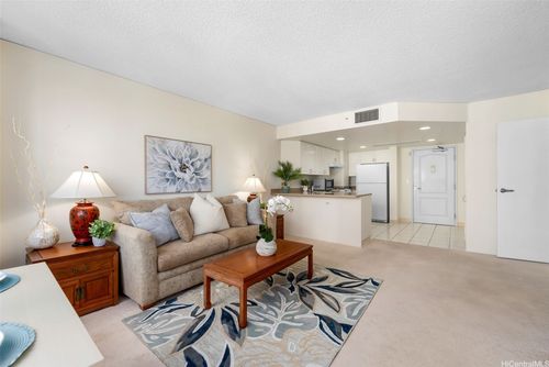 apt-406-1314 Kalakaua Ave, Honolulu, HI, 96826-1901 | Card Image