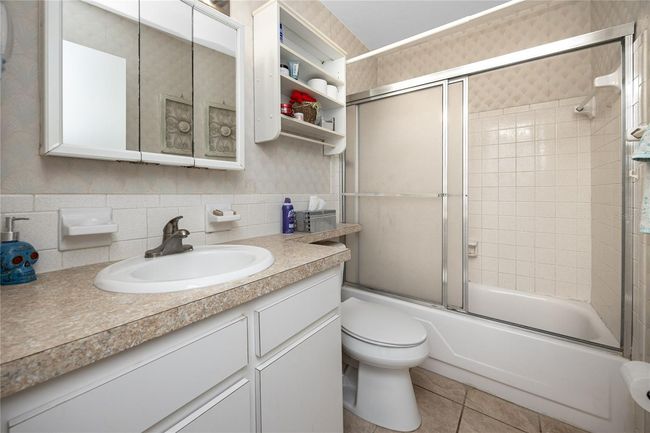 APT-109 - 211 Pasadena Ave N, Condo with 2 bedrooms, 2 bathrooms and null parking in ST PETERSBURG FL | Image 27