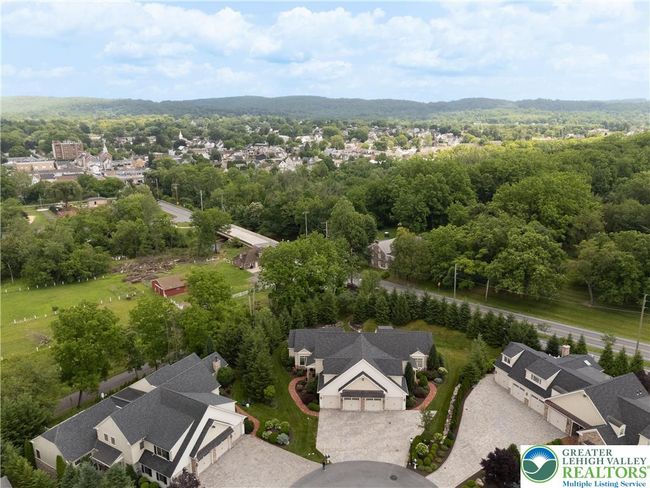 2063 Forge Run, House other with 4 bedrooms, 5 bathrooms and null parking in Bethlehem PA | Image 53