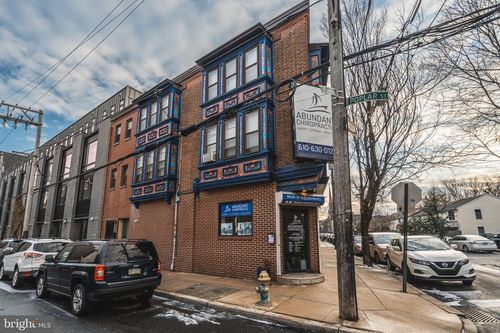 322 Poplar St, PHILADELPHIA, PA, 19123-2215 | Card Image